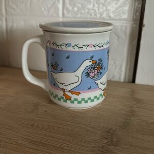 Vintage Gift co Goose mug with lid